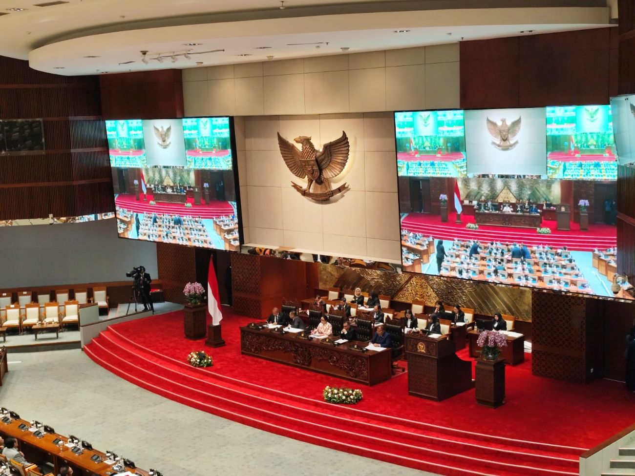 Rapat Paripurna DPR RI