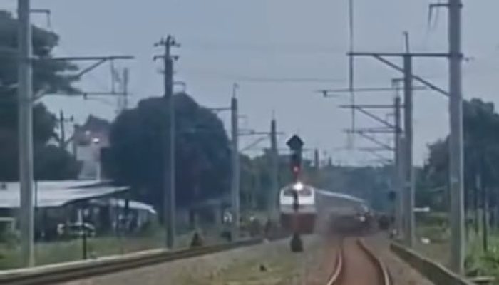 KA Bangunkarta Tabrak Mobil dan Motor di Sleman, KAI Sampaikan Bela Sungkawa