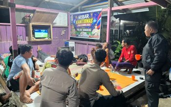Polsek Kongbeng Gelar Nobar Piala Dunia 2026 Bersama Warga, Pererat Sinergitas dalam Semangat HUT Polri ke-80
