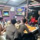 Polsek Kongbeng Gelar Nobar Piala Dunia 2026 Bersama Warga, Pererat Sinergitas dalam Semangat HUT Polri ke-80