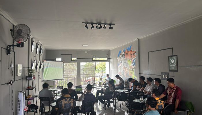 Ditintelkam Polda Kaltim Gelar Nobar Piala Dunia 2026 Bersama Masyarakat dalam Rangka HUT Polri ke-80