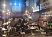 Dit Intelkam Polda Kaltim Gelar Nobar Piala Dunia Kanada vs Bosnia Bersama Masyarakat dan Ojol di Balikpapan
