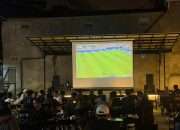 Nobar Jerman vs Curacao, Dit Intelkam Polda Kaltim Bangun Kedekatan dengan Mahasiswa dan Warga