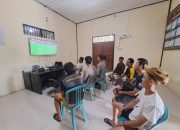Perkuat Kedekatan dengan Warga, Polsek Muara Ancalong Gelar Nobar Piala Dunia 2026