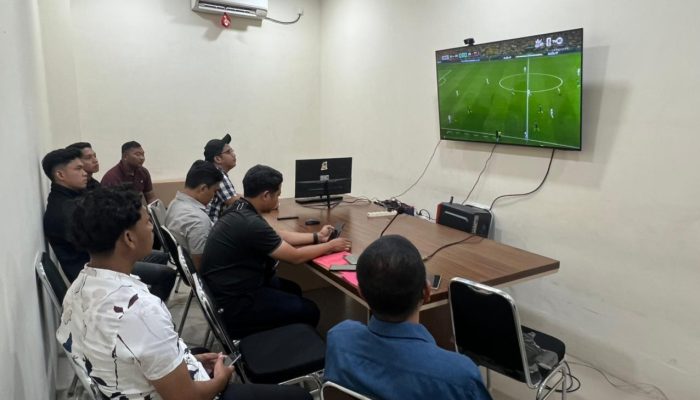 Pererat Silaturahmi dengan Pemuda, Sat Intelkam Polres Berau Gelar Nobar Piala Dunia 2026