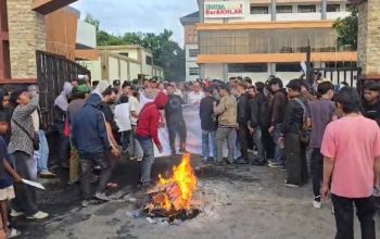 AKAL SEHAT Gelar Demonstrasi di Kejati Kaltim, Desak Pengusutan Dugaan Kasus Secara Transparan dan Akuntabel